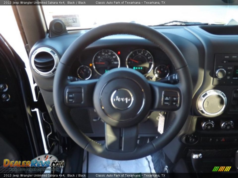 2013 Jeep Wrangler Unlimited Sahara 4x4 Black / Black Photo #10