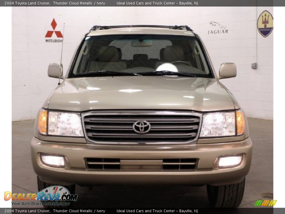 2004 Toyota Land Cruiser Thunder Cloud Metallic / Ivory Photo #2