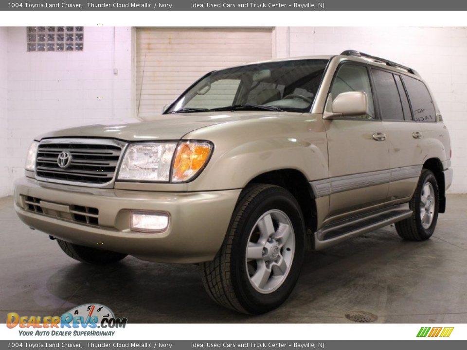 2004 Toyota Land Cruiser Thunder Cloud Metallic / Ivory Photo #4