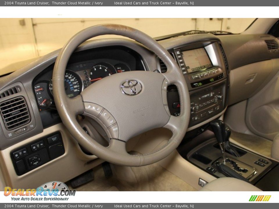 2004 Toyota Land Cruiser Thunder Cloud Metallic / Ivory Photo #7