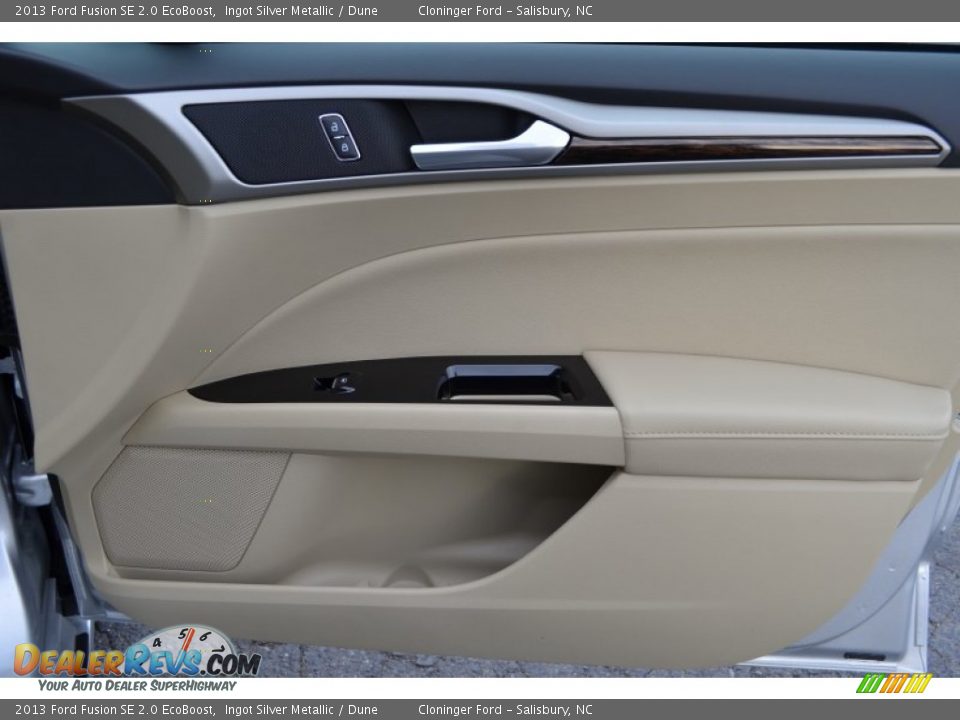 Door Panel of 2013 Ford Fusion SE 2.0 EcoBoost Photo #17