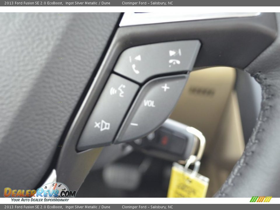 Controls of 2013 Ford Fusion SE 2.0 EcoBoost Photo #34
