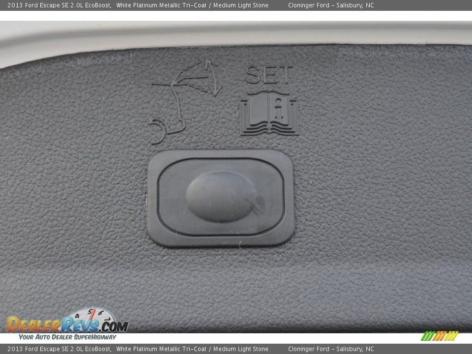 2013 Ford Escape SE 2.0L EcoBoost White Platinum Metallic Tri-Coat / Medium Light Stone Photo #14