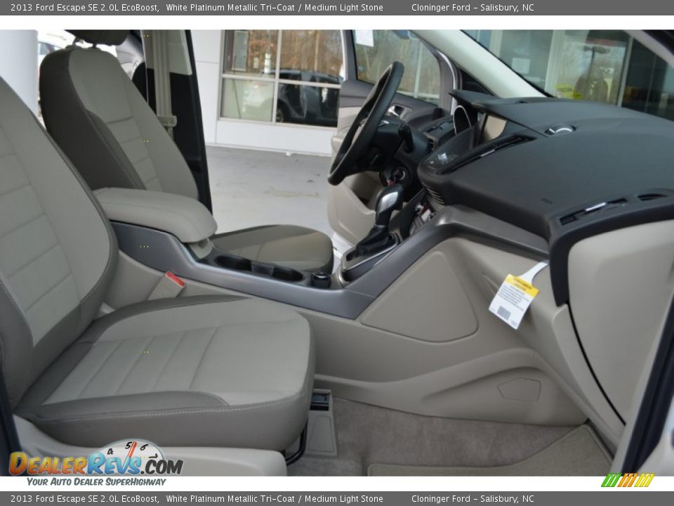 2013 Ford Escape SE 2.0L EcoBoost White Platinum Metallic Tri-Coat / Medium Light Stone Photo #16