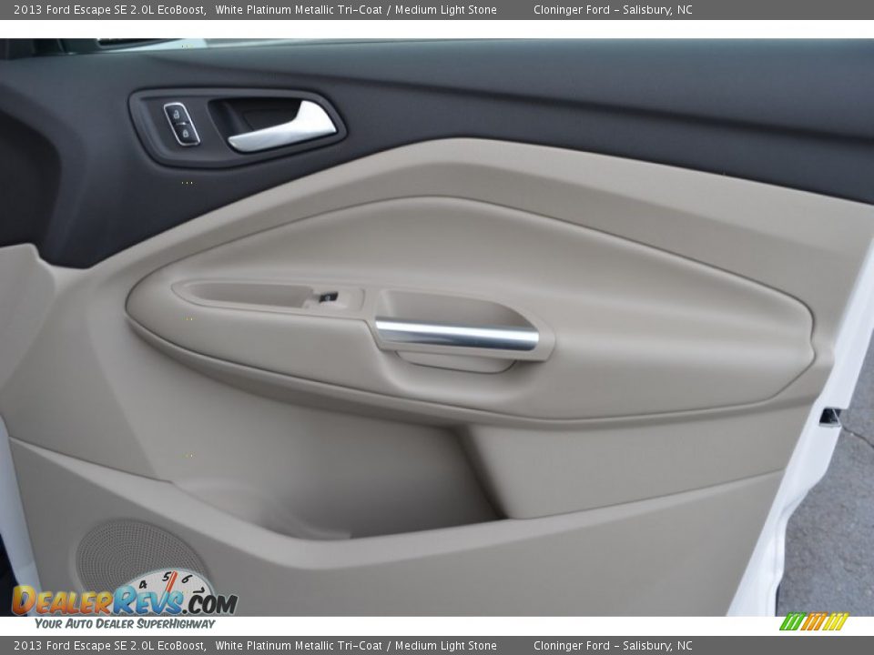 2013 Ford Escape SE 2.0L EcoBoost White Platinum Metallic Tri-Coat / Medium Light Stone Photo #18