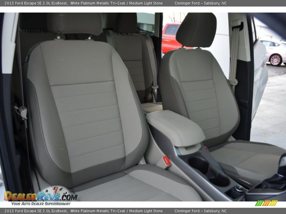 2013 Ford Escape SE 2.0L EcoBoost White Platinum Metallic Tri-Coat / Medium Light Stone Photo #19