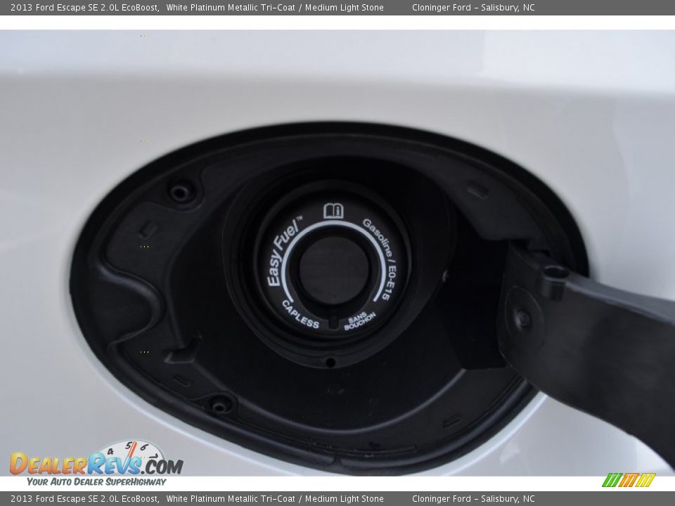 2013 Ford Escape SE 2.0L EcoBoost White Platinum Metallic Tri-Coat / Medium Light Stone Photo #21