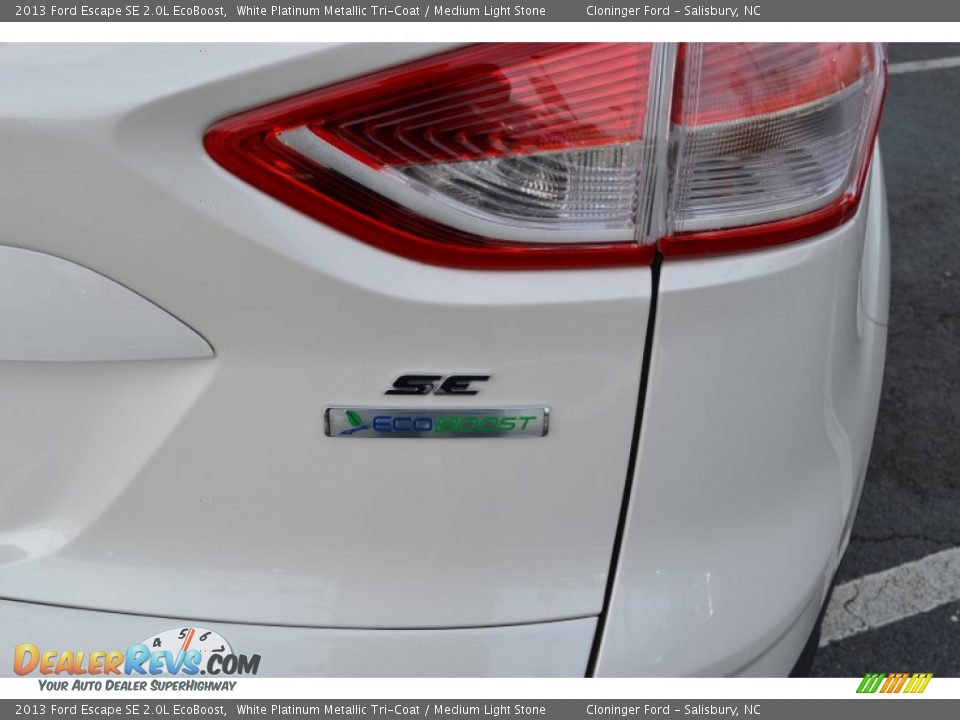 2013 Ford Escape SE 2.0L EcoBoost White Platinum Metallic Tri-Coat / Medium Light Stone Photo #22