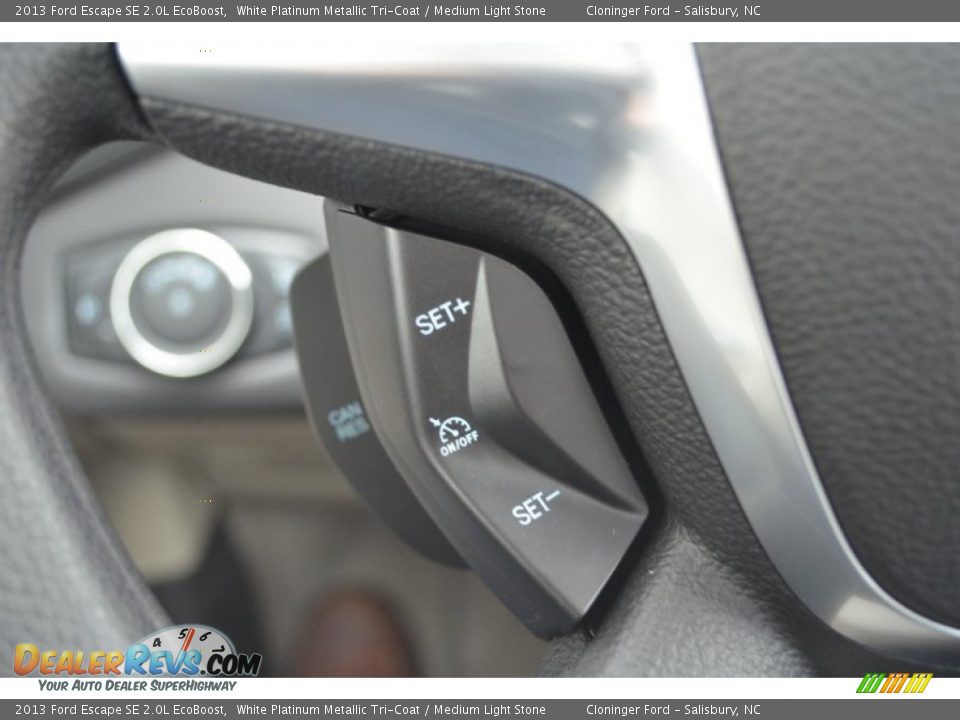2013 Ford Escape SE 2.0L EcoBoost White Platinum Metallic Tri-Coat / Medium Light Stone Photo #29