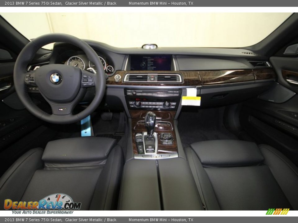 Dashboard of 2013 BMW 7 Series 750i Sedan Photo #4