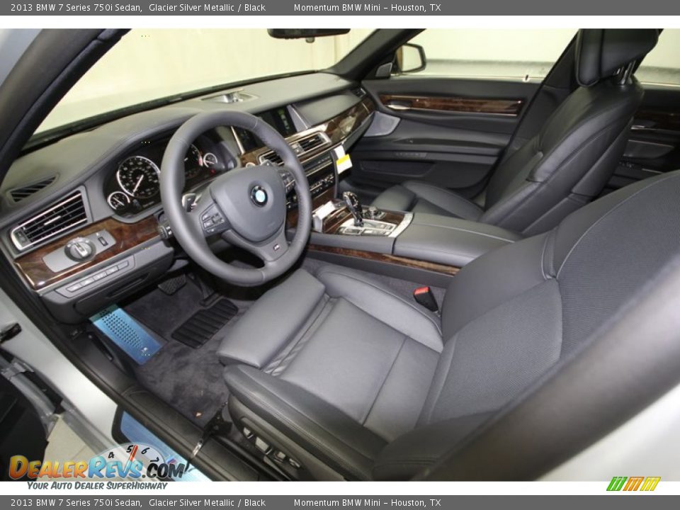 Black Interior - 2013 BMW 7 Series 750i Sedan Photo #11