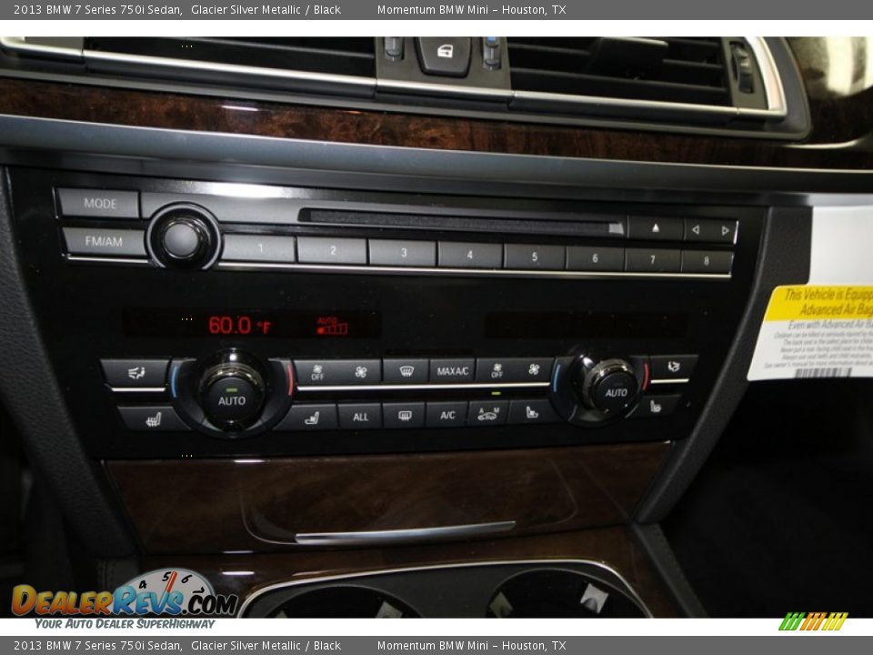 Audio System of 2013 BMW 7 Series 750i Sedan Photo #18