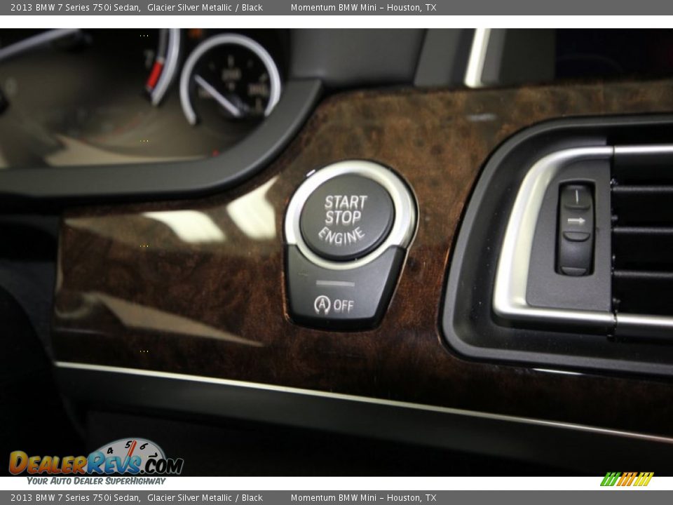 Controls of 2013 BMW 7 Series 750i Sedan Photo #22