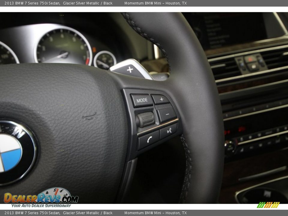 Controls of 2013 BMW 7 Series 750i Sedan Photo #23