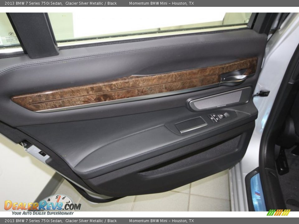 Door Panel of 2013 BMW 7 Series 750i Sedan Photo #27