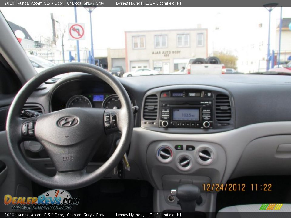 2010 Hyundai Accent GLS 4 Door Charcoal Gray / Gray Photo #13