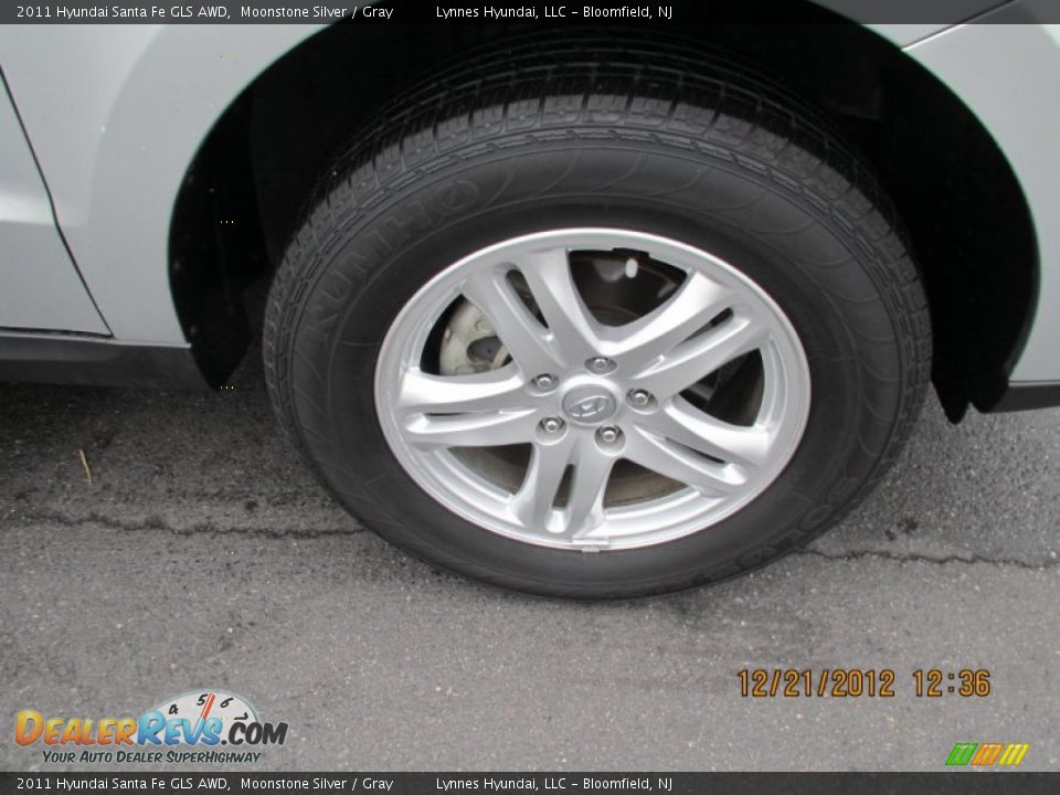 2011 Hyundai Santa Fe GLS AWD Moonstone Silver / Gray Photo #10