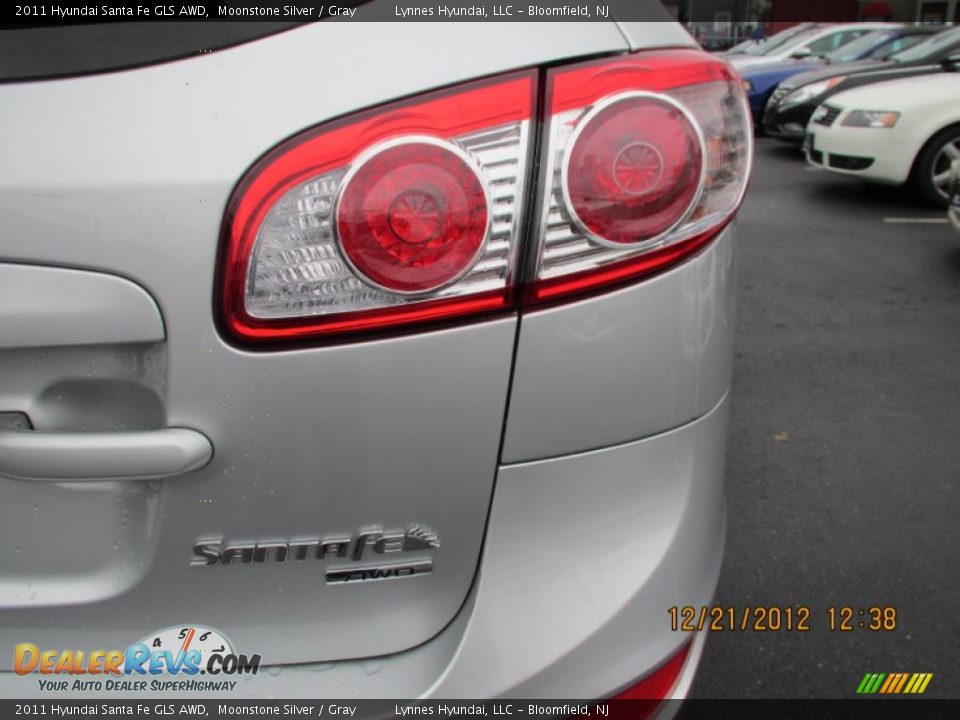 2011 Hyundai Santa Fe GLS AWD Moonstone Silver / Gray Photo #19