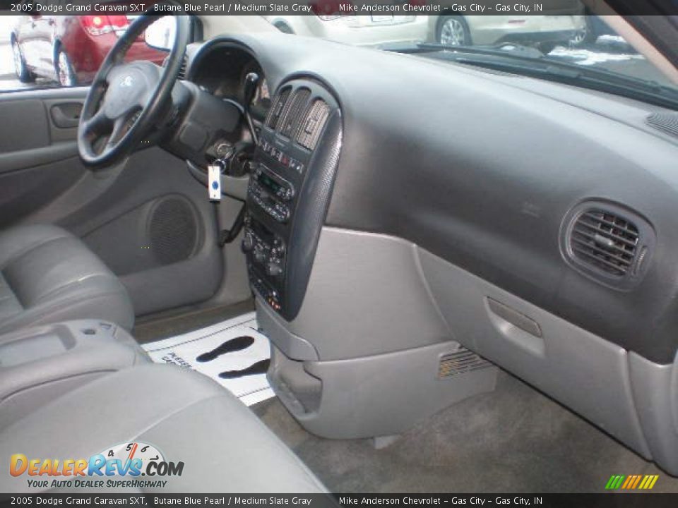 2005 Dodge Grand Caravan SXT Butane Blue Pearl / Medium Slate Gray Photo #3