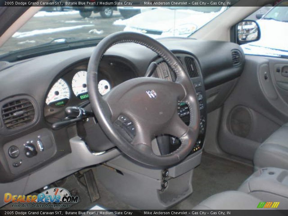 2005 Dodge Grand Caravan SXT Butane Blue Pearl / Medium Slate Gray Photo #14