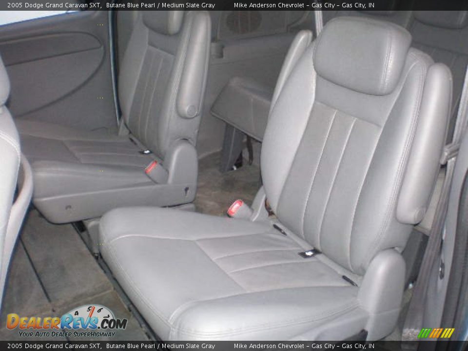 2005 Dodge Grand Caravan SXT Butane Blue Pearl / Medium Slate Gray Photo #16