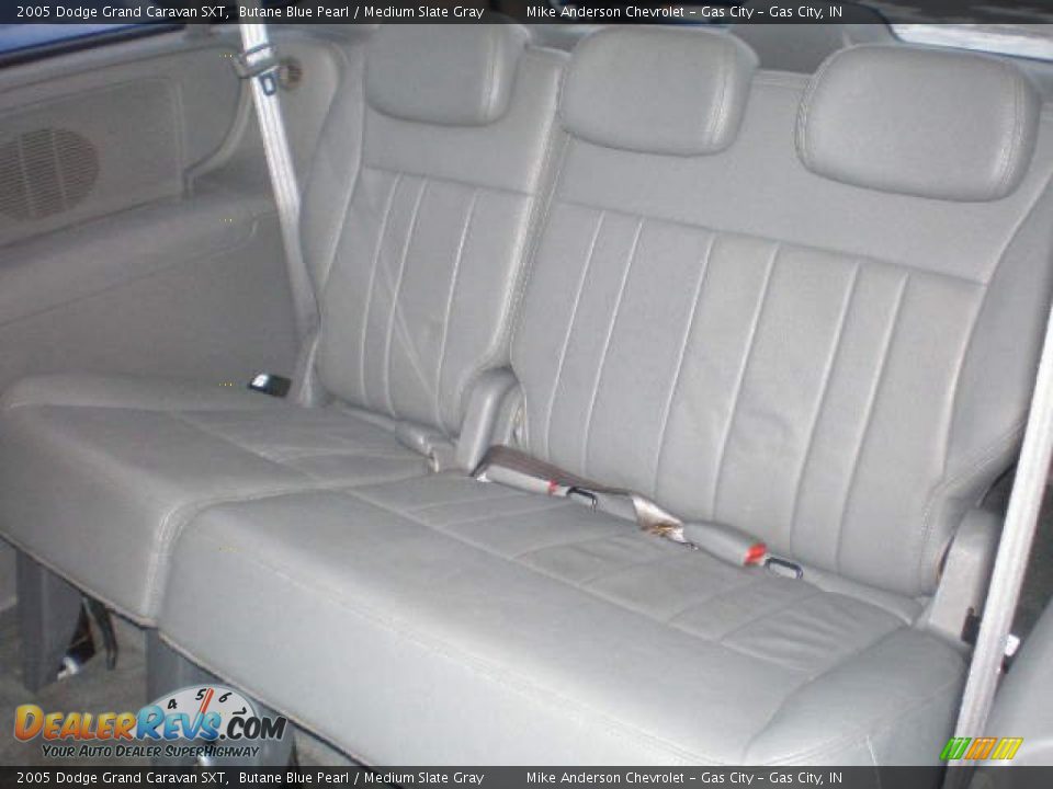 2005 Dodge Grand Caravan SXT Butane Blue Pearl / Medium Slate Gray Photo #17