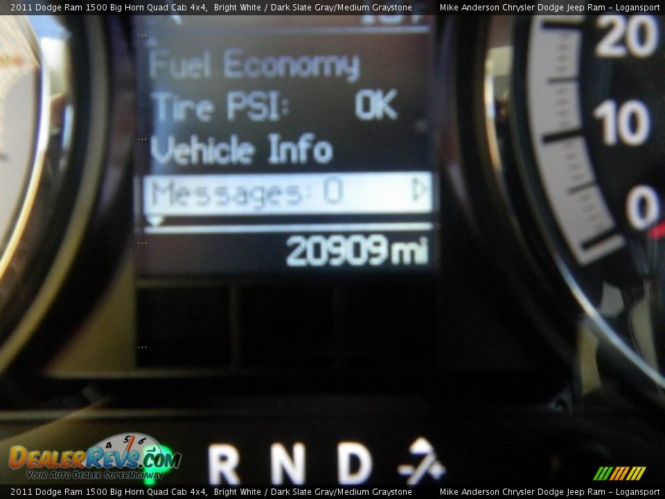 2011 Dodge Ram 1500 Big Horn Quad Cab 4x4 Bright White / Dark Slate Gray/Medium Graystone Photo #7
