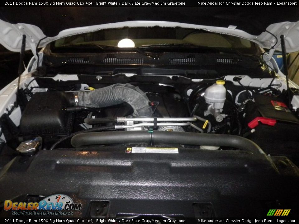 2011 Dodge Ram 1500 Big Horn Quad Cab 4x4 Bright White / Dark Slate Gray/Medium Graystone Photo #12