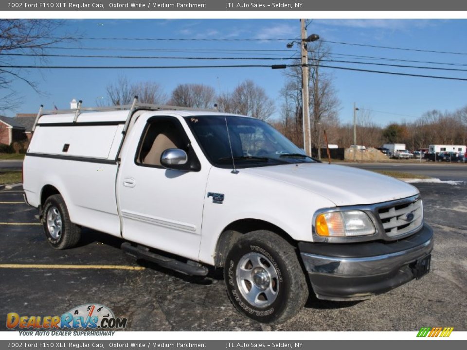 Front 3/4 View of 2002 Ford F150 XLT Regular Cab Photo #7