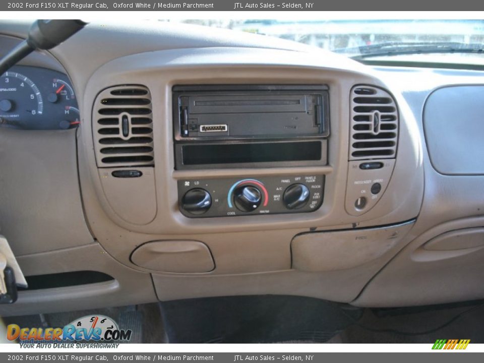 2002 Ford F150 XLT Regular Cab Oxford White / Medium Parchment Photo #16