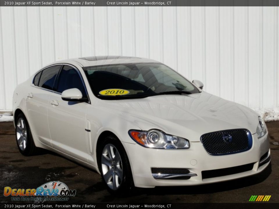 2010 Jaguar XF Sport Sedan Porcelain White / Barley Photo #3