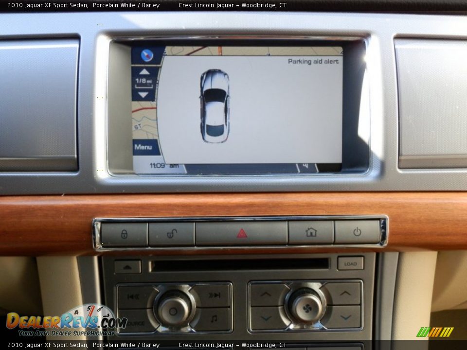 2010 Jaguar XF Sport Sedan Porcelain White / Barley Photo #16