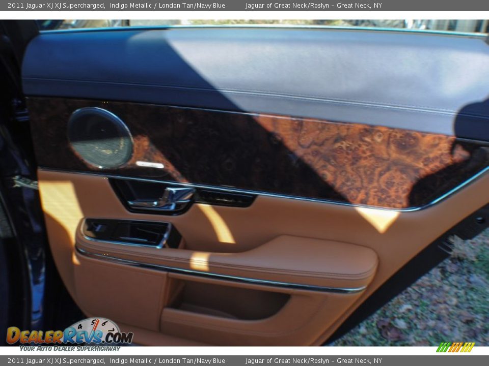2011 Jaguar XJ XJ Supercharged Indigo Metallic / London Tan/Navy Blue Photo #12