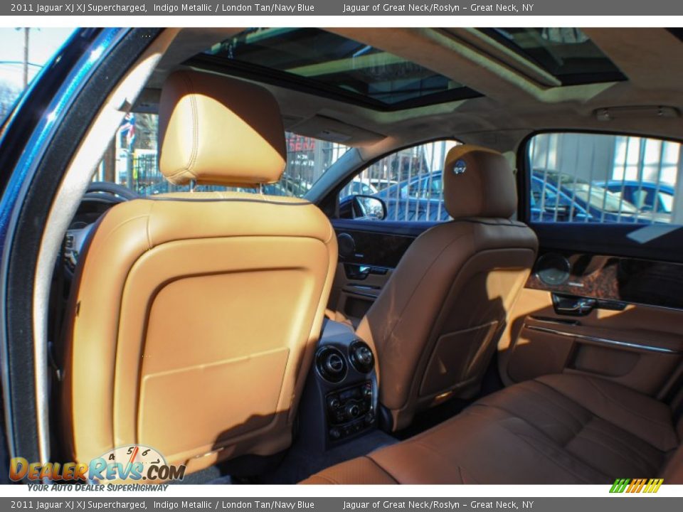 2011 Jaguar XJ XJ Supercharged Indigo Metallic / London Tan/Navy Blue Photo #18