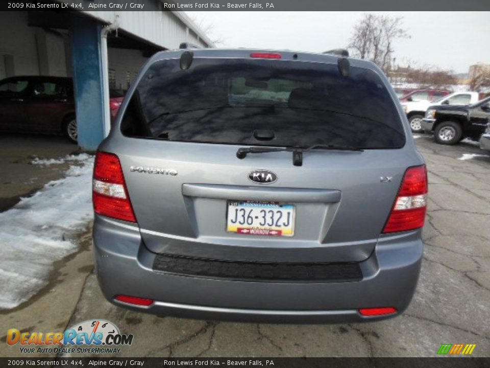 2009 Kia Sorento LX 4x4 Alpine Gray / Gray Photo #7