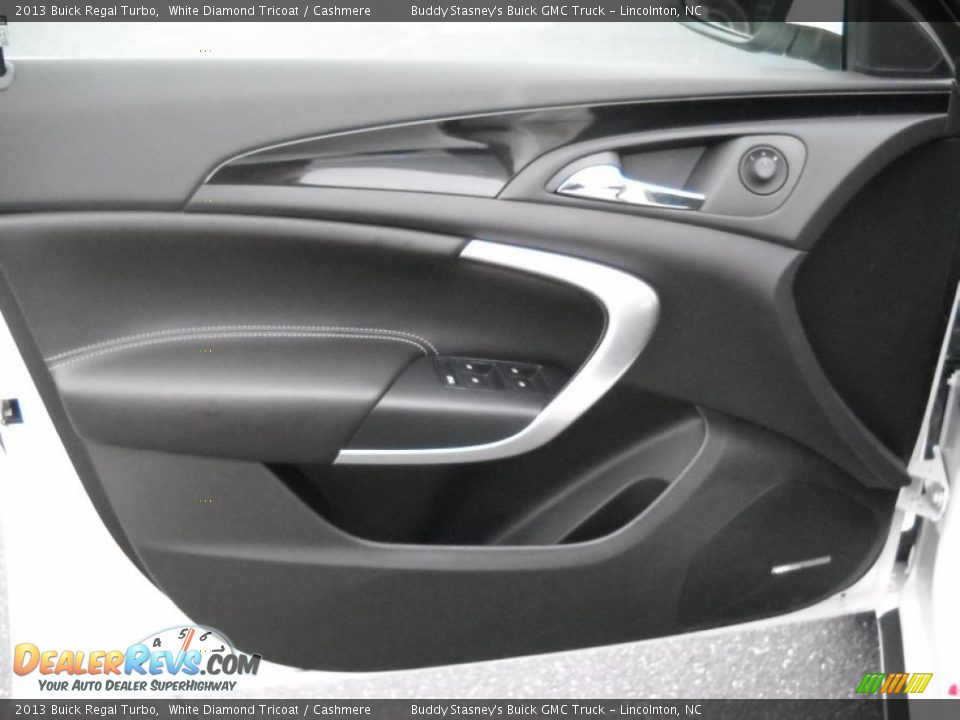 Door Panel of 2013 Buick Regal Turbo Photo #7