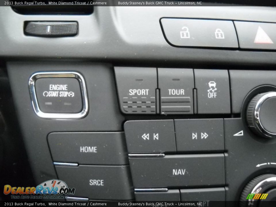 Controls of 2013 Buick Regal Turbo Photo #14