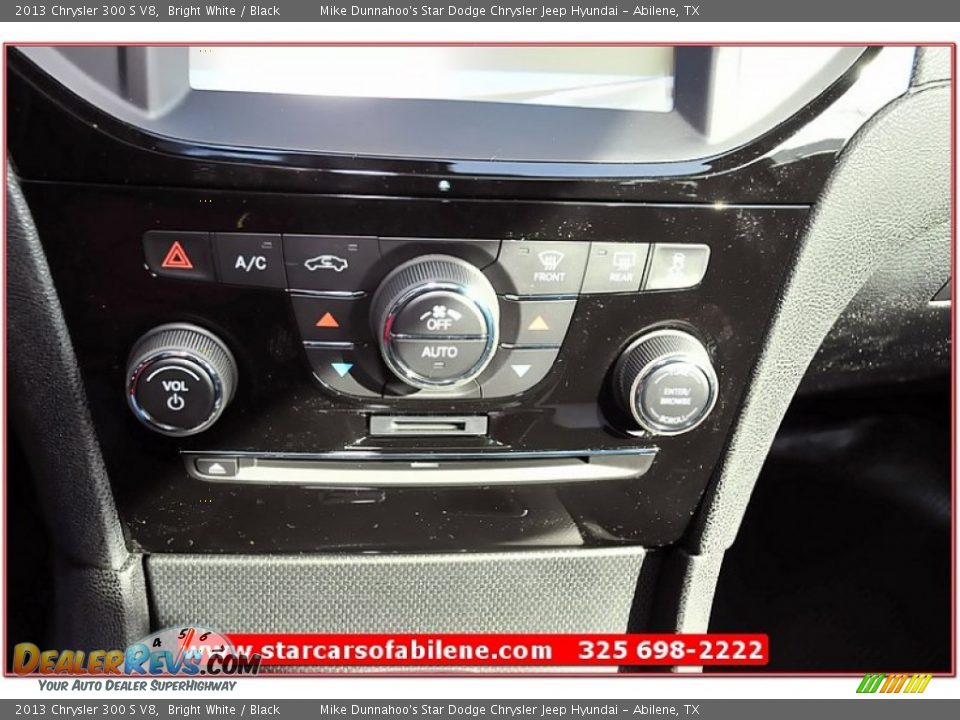 2013 Chrysler 300 S V8 Bright White / Black Photo #33