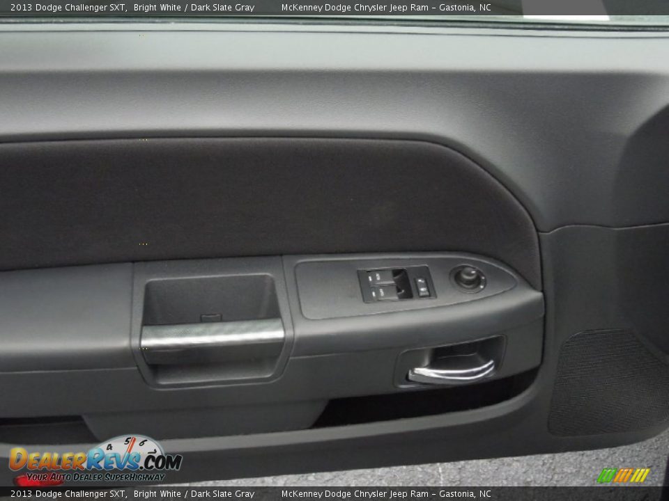 2013 Dodge Challenger SXT Bright White / Dark Slate Gray Photo #11