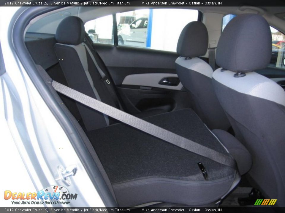 2012 Chevrolet Cruze LS Silver Ice Metallic / Jet Black/Medium Titanium Photo #8