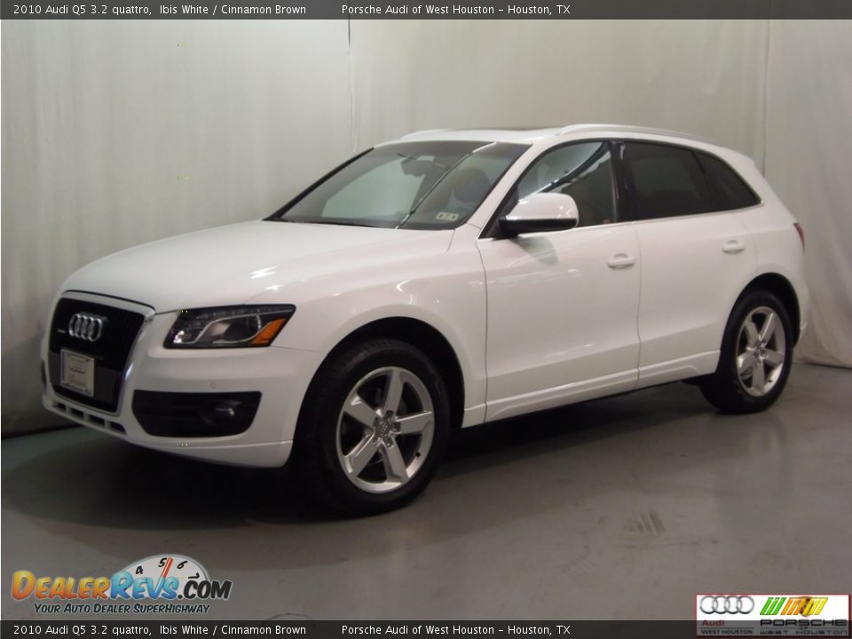2010 Audi Q5 3.2 quattro Ibis White / Cinnamon Brown Photo #3