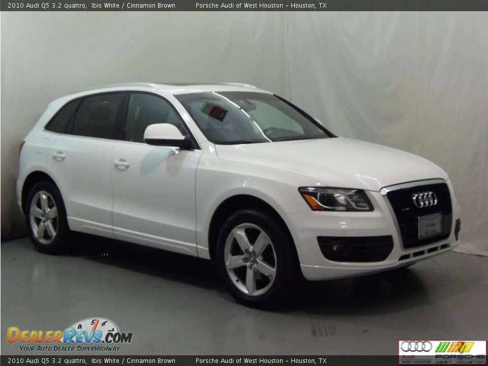 2010 Audi Q5 3.2 quattro Ibis White / Cinnamon Brown Photo #4