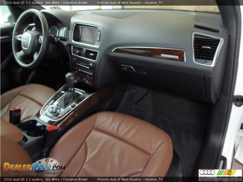 2010 Audi Q5 3.2 quattro Ibis White / Cinnamon Brown Photo #26