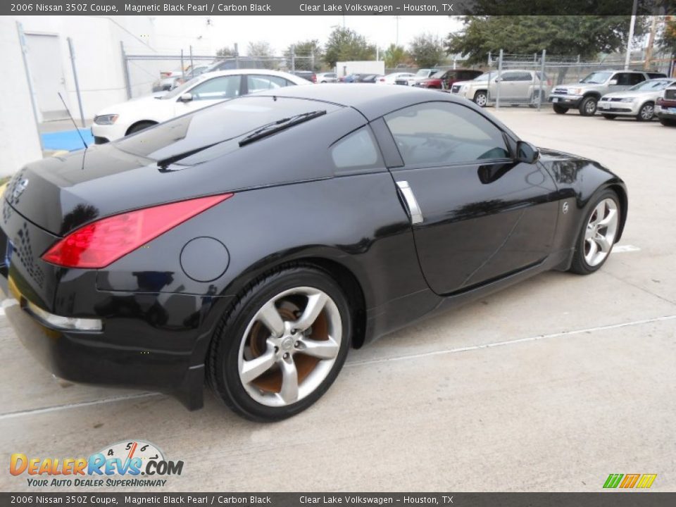 2006 Nissan 350Z Coupe Magnetic Black Pearl / Carbon Black Photo #4