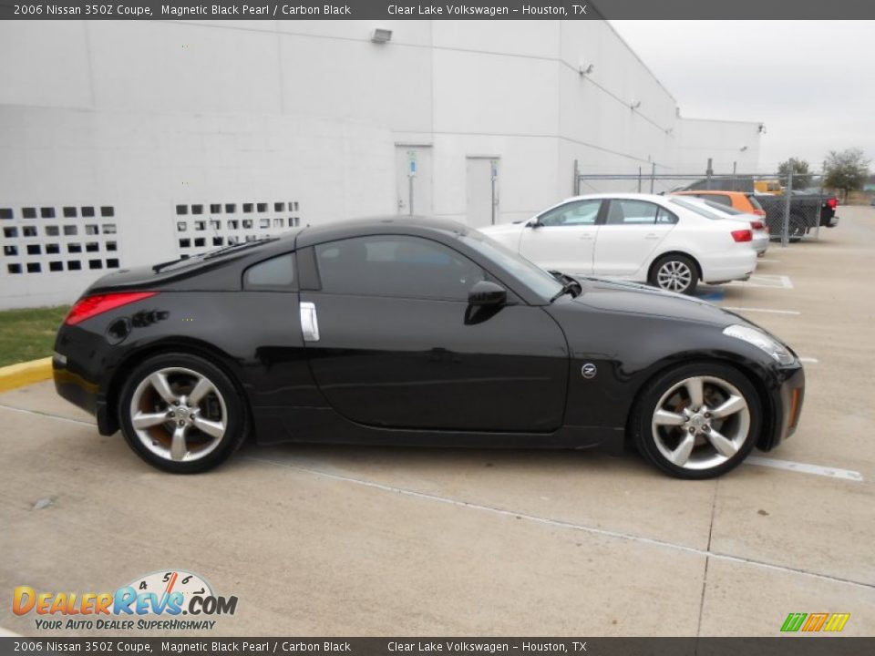 2006 Nissan 350Z Coupe Magnetic Black Pearl / Carbon Black Photo #5
