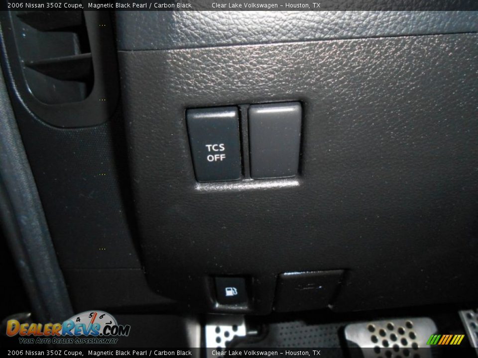 2006 Nissan 350Z Coupe Magnetic Black Pearl / Carbon Black Photo #25