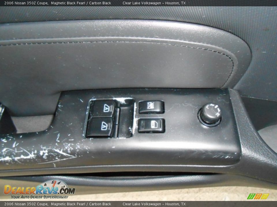 2006 Nissan 350Z Coupe Magnetic Black Pearl / Carbon Black Photo #26