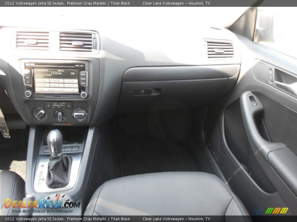 2012 Volkswagen Jetta SE Sedan Platinum Gray Metallic / Titan Black Photo #15