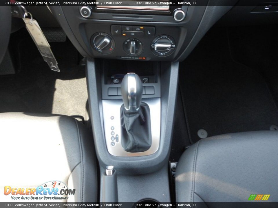 2012 Volkswagen Jetta SE Sedan Platinum Gray Metallic / Titan Black Photo #18