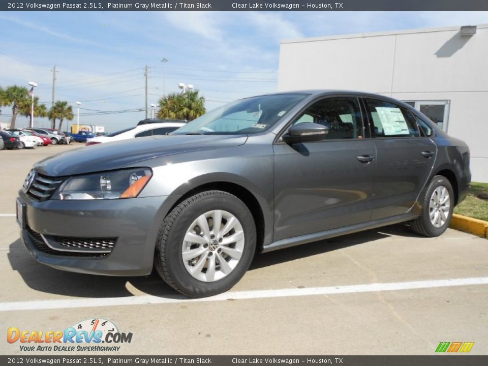 2012 Volkswagen Passat 2.5L S Platinum Gray Metallic / Titan Black Photo #3